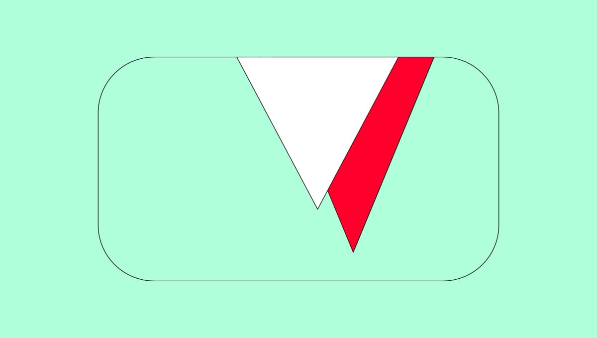 Ordinateur affichant un diagramme de Gantt et smartphone montrant un checklist pour la planification d’un chantier numérique