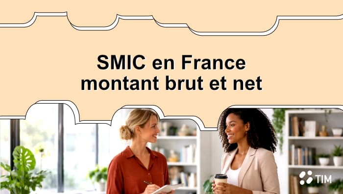 deux collègues discutant dans un bureau moderne sur le salaire et le travail en entreprise