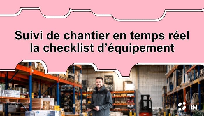 Magasinier BTP utilisant une tablette pour assurer le suivi de chantier en temps réel et gérer la checklist d’équipement.